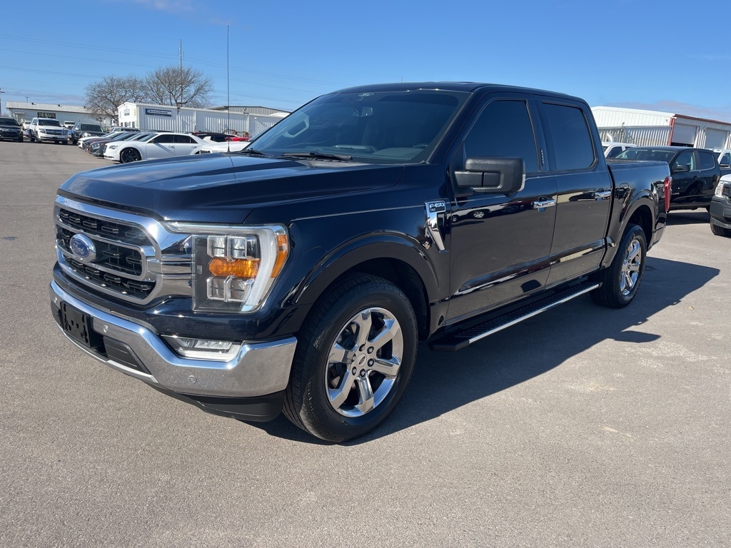 2021 Ford F-150 XLT's photo