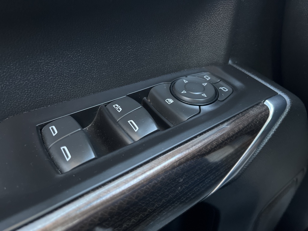 Chevrolet Silverado 1500  2021