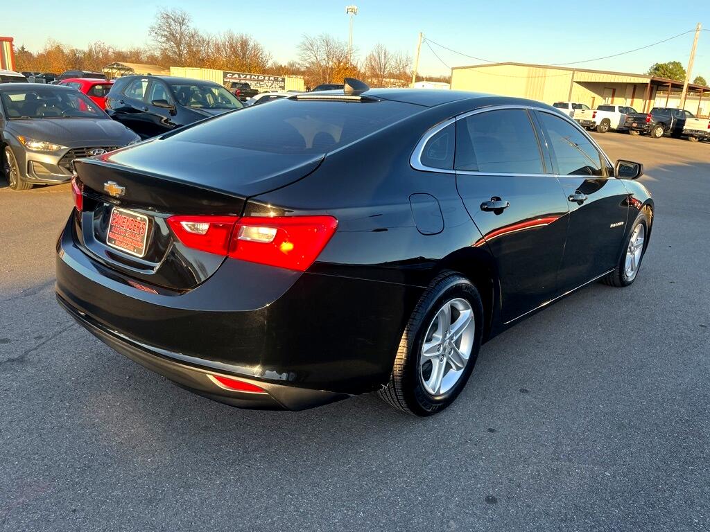 Chevrolet Malibu  2022