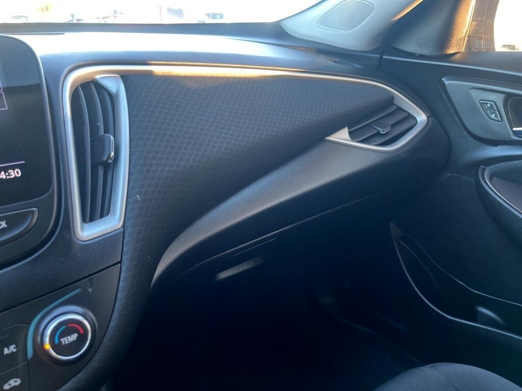 Chevrolet Malibu  2022