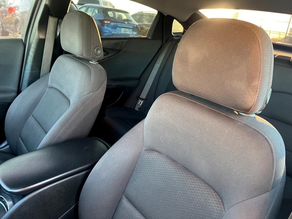 Chevrolet Malibu  2022