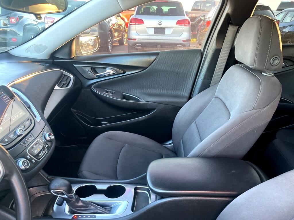 Chevrolet Malibu  2022