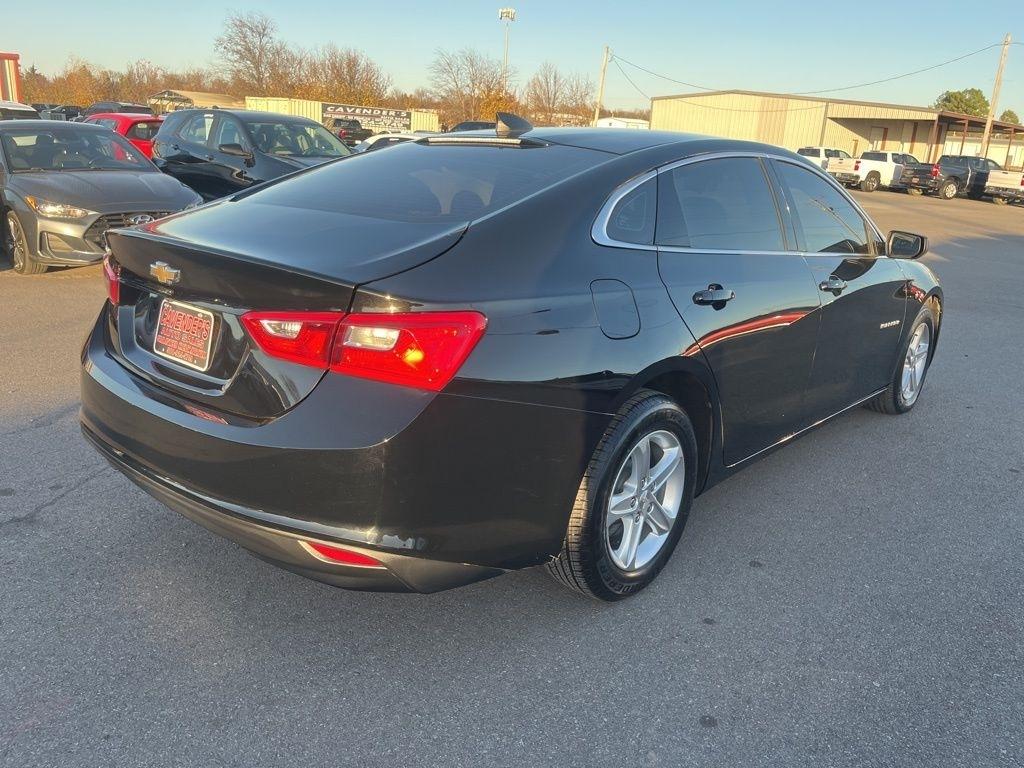 Chevrolet Malibu  2022