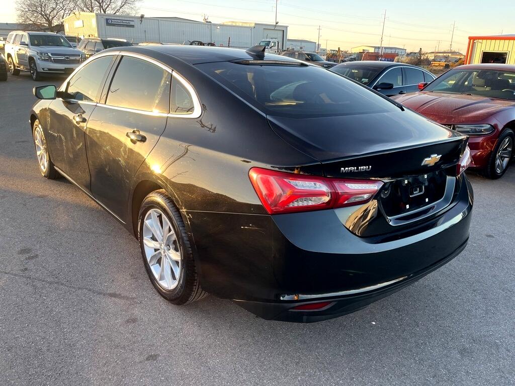 Chevrolet Malibu  2021