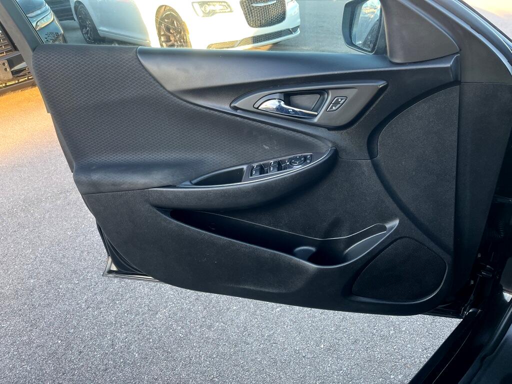 Chevrolet Malibu  2021