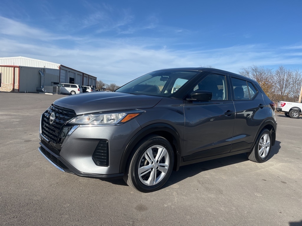 Nissan Kicks  2023