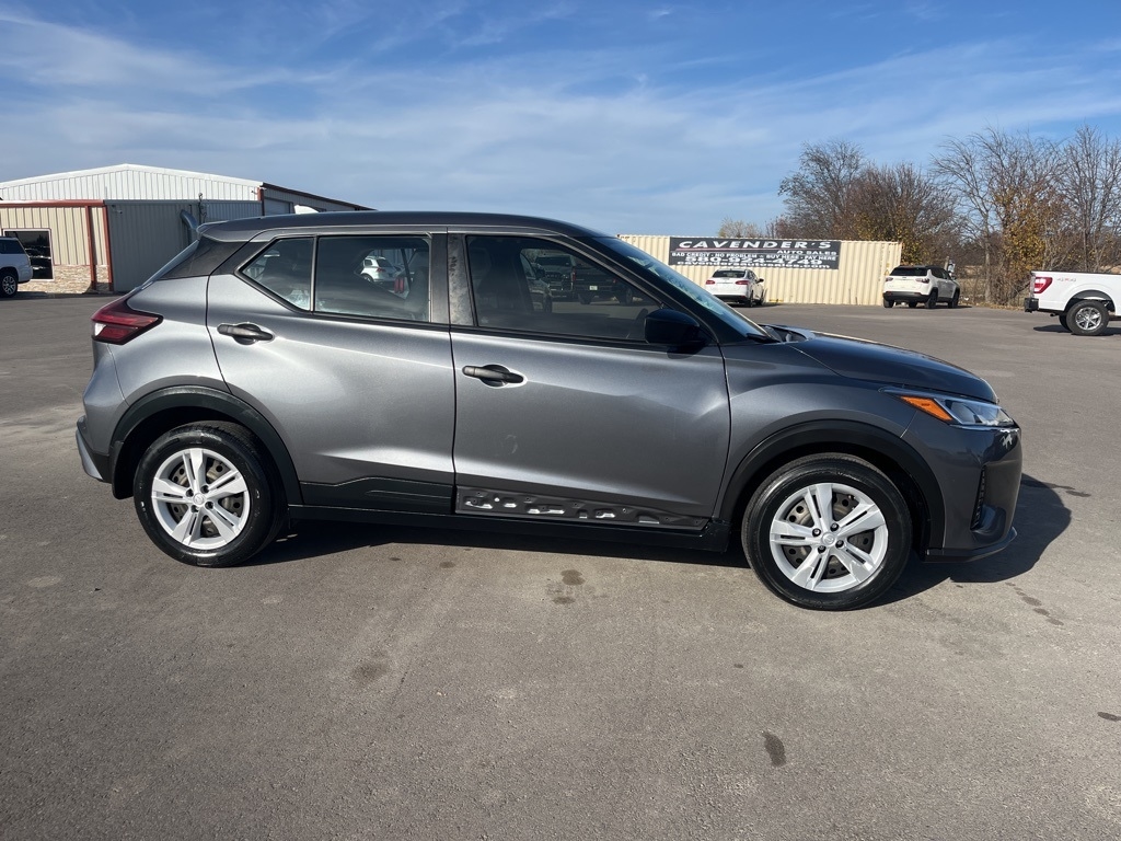Nissan Kicks  2023