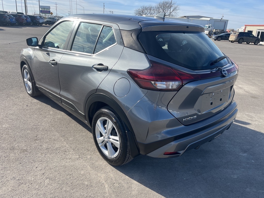 Nissan Kicks  2023