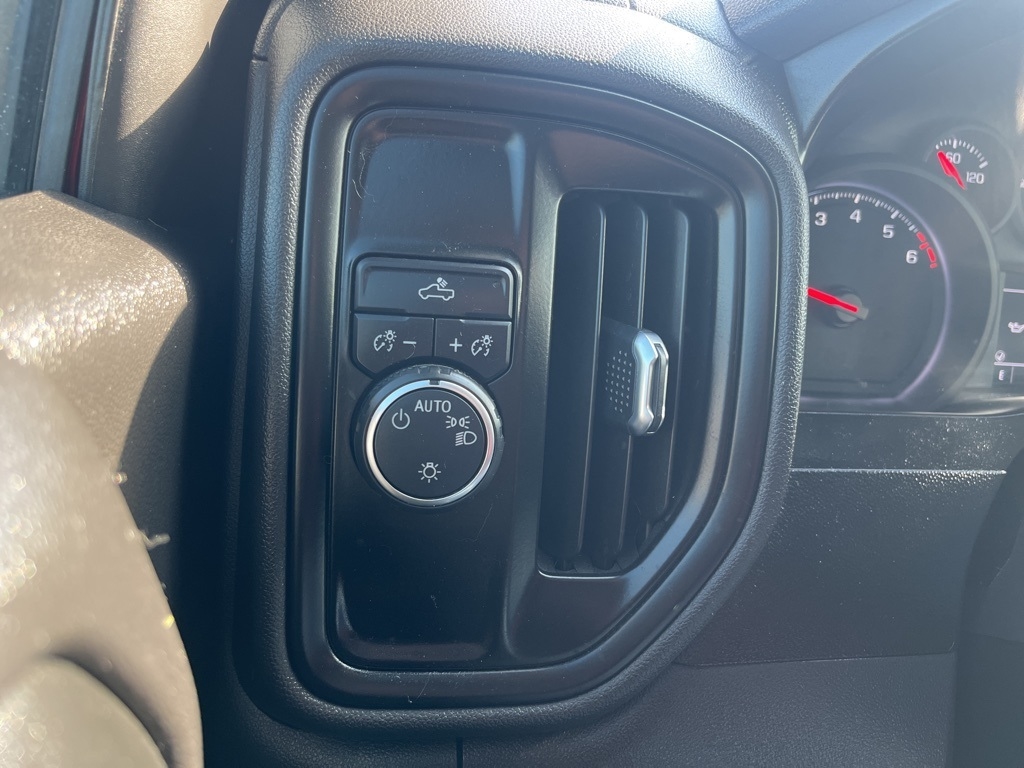 Chevrolet Silverado 1500  2021