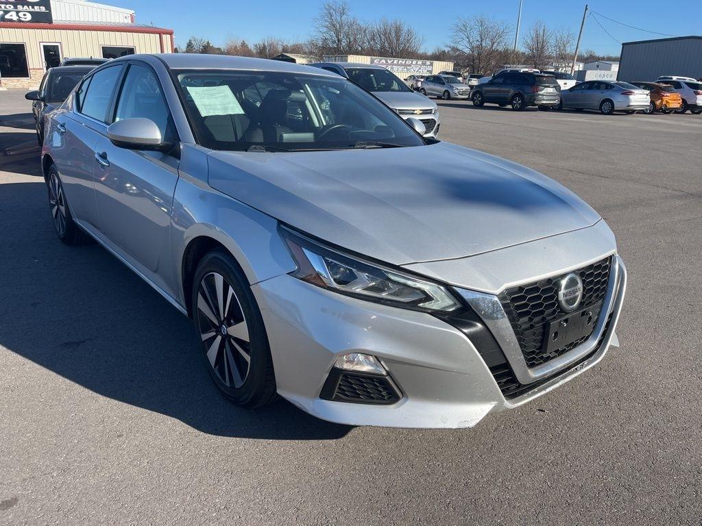 Nissan Altima  2021
