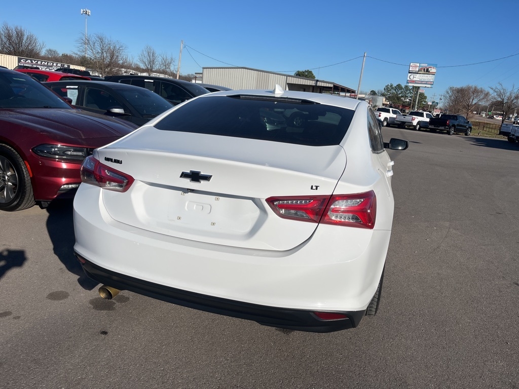 Chevrolet Malibu  2023