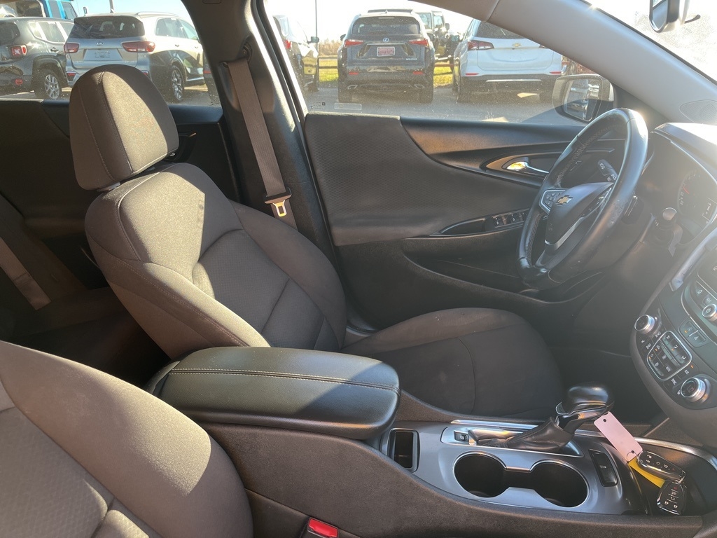 Chevrolet Malibu  2023