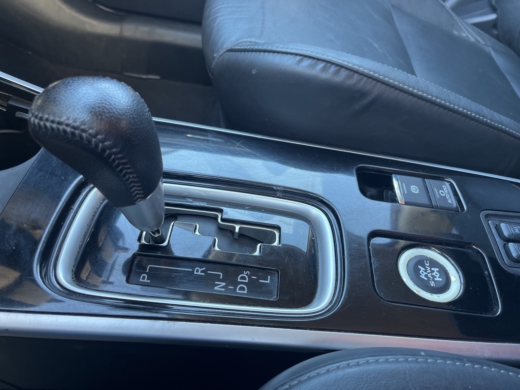 Mitsubishi Outlander  2020