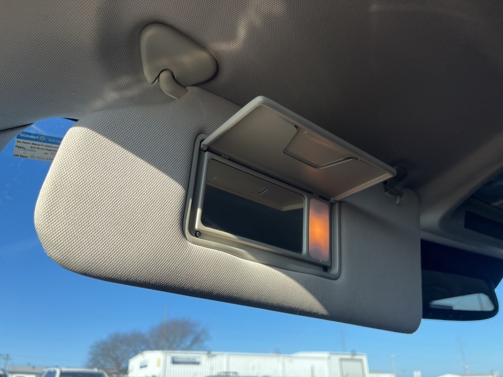 Mitsubishi Outlander  2020