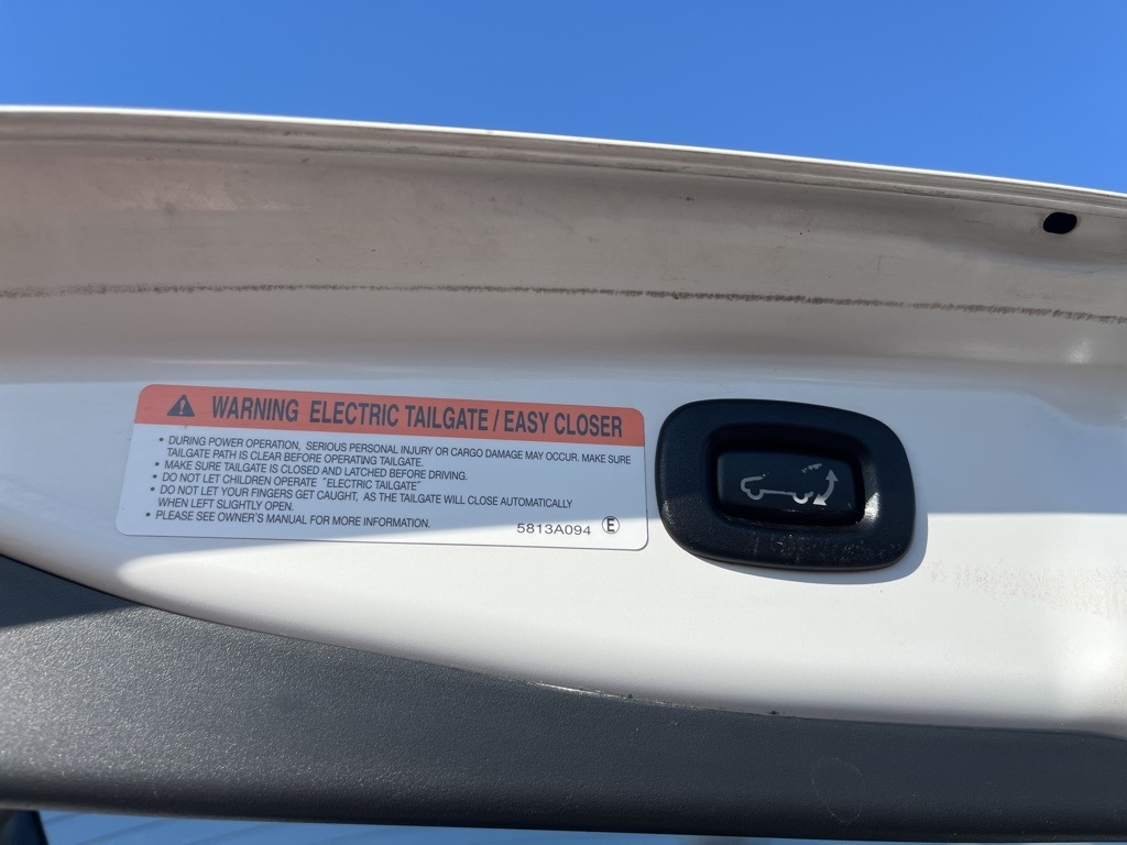 Mitsubishi Outlander  2020