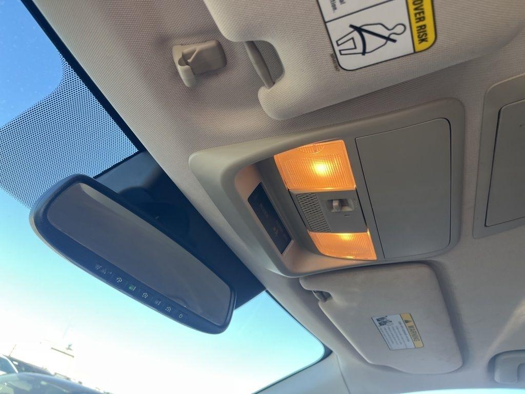 Mitsubishi Outlander  2020