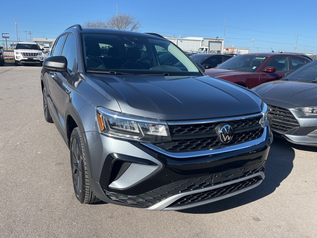 Volkswagen Taos  2024