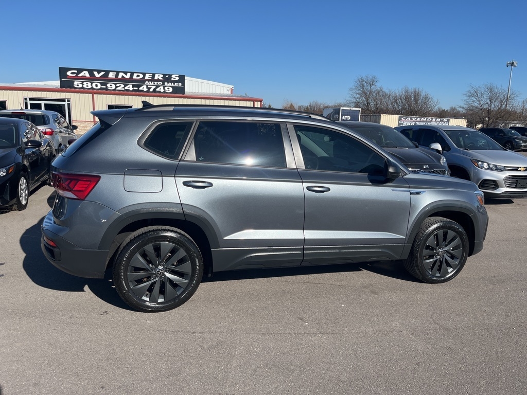 Volkswagen Taos  2024