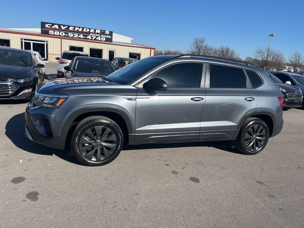 Volkswagen Taos  2024