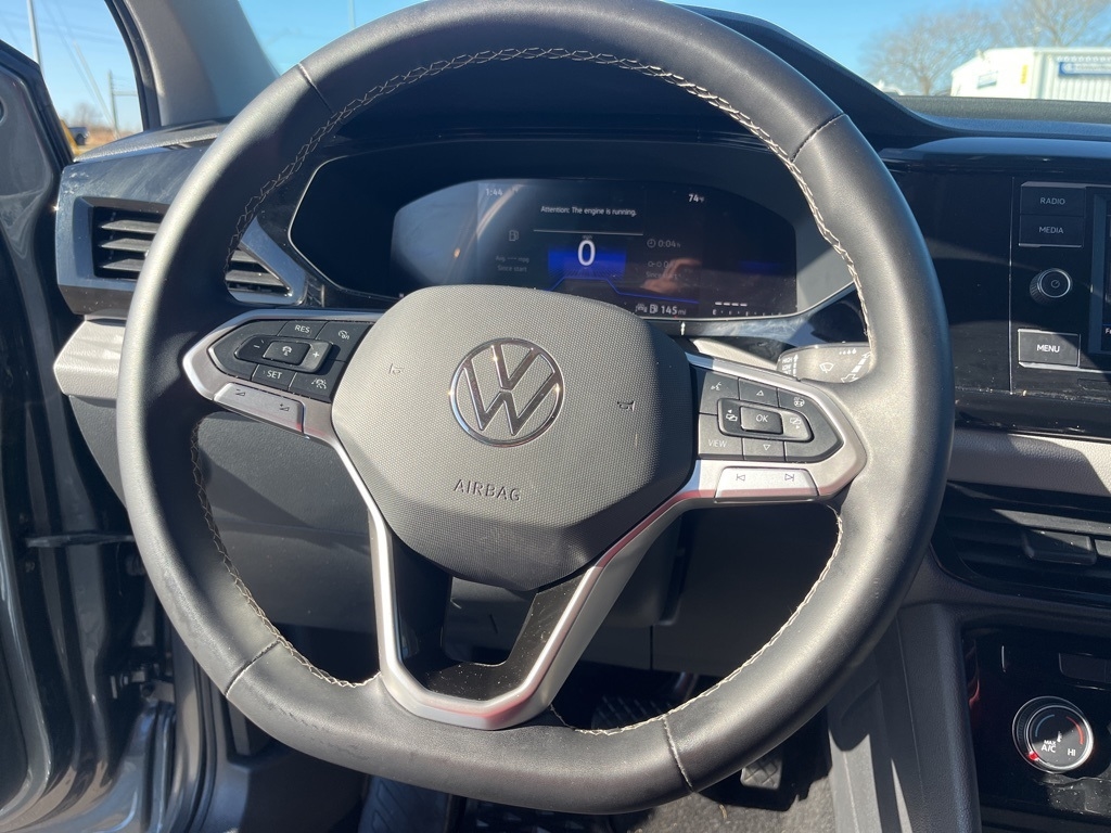 Volkswagen Taos  2024