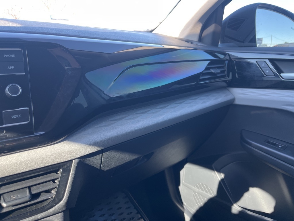 Volkswagen Taos  2024