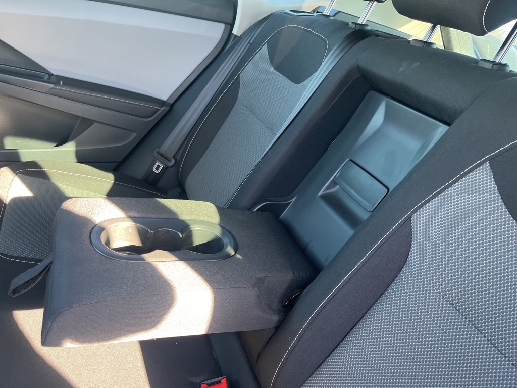 Volkswagen Taos  2024