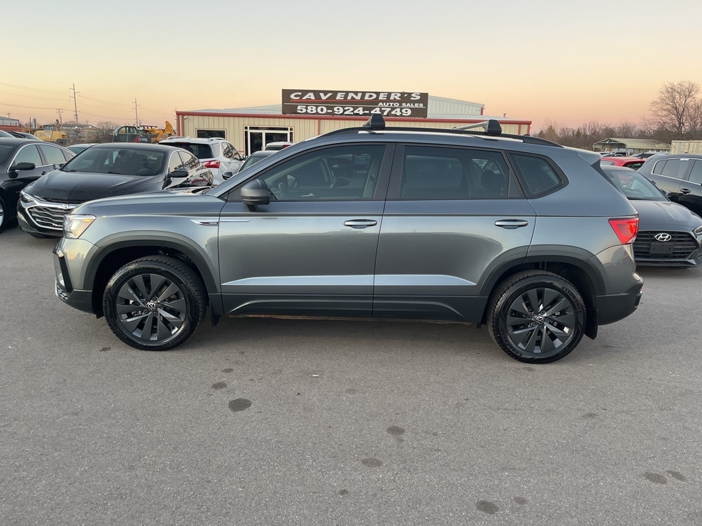 Volkswagen Taos  2024