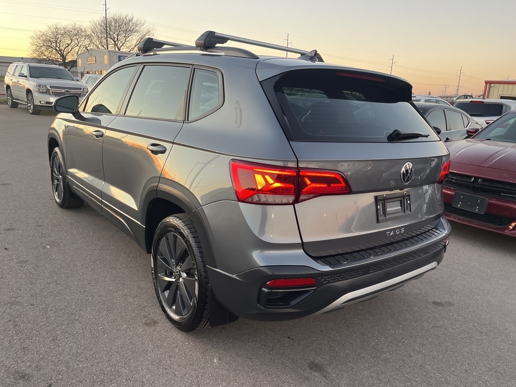 Volkswagen Taos  2024