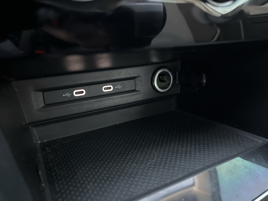 Volkswagen Taos  2024