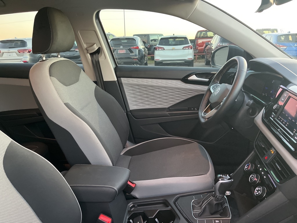 Volkswagen Taos  2024