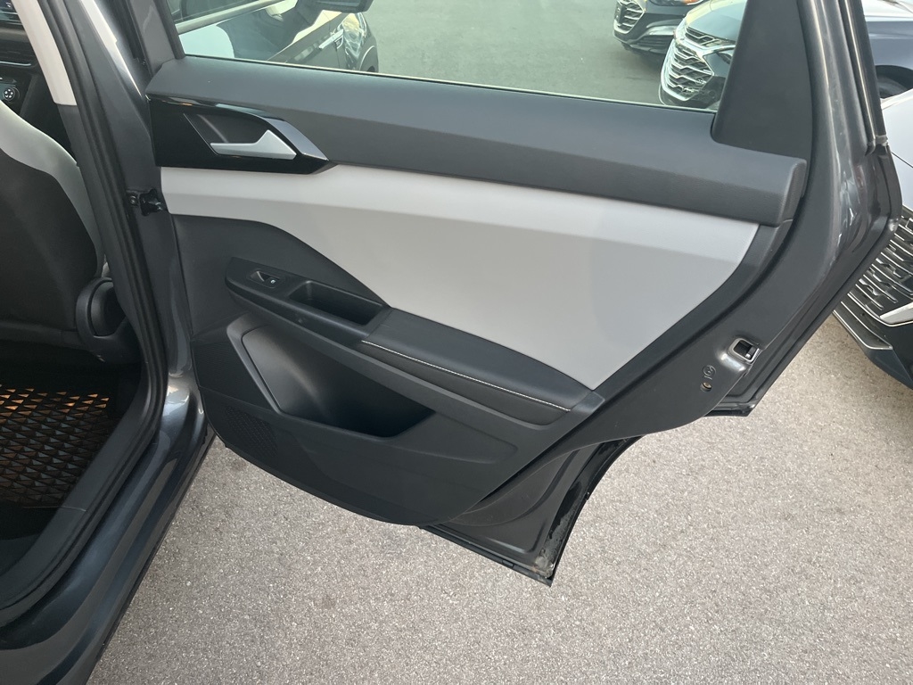 Volkswagen Taos  2024