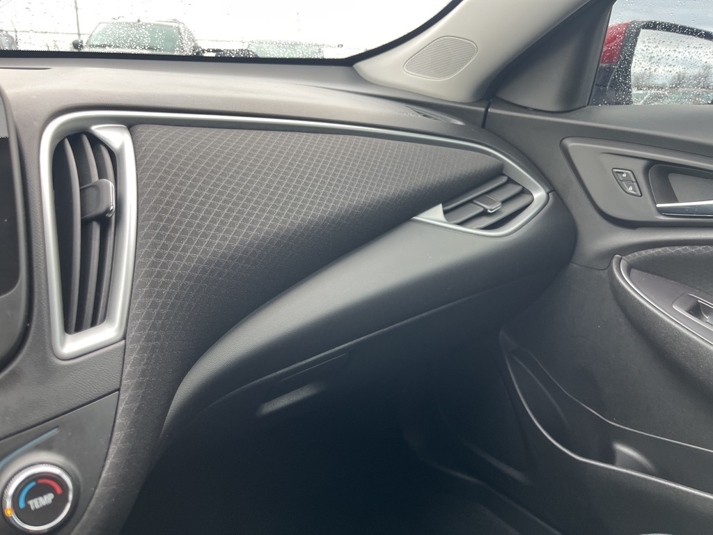 Chevrolet Malibu  2023