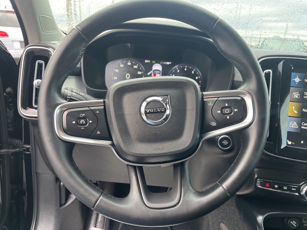 Volvo XC40  2022