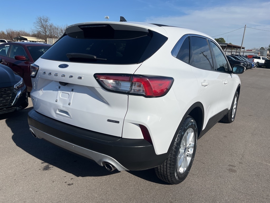 Ford Escape Hybrid  2021