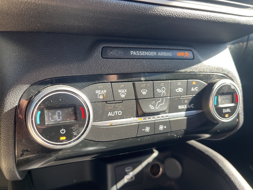 Ford Escape Hybrid  2021