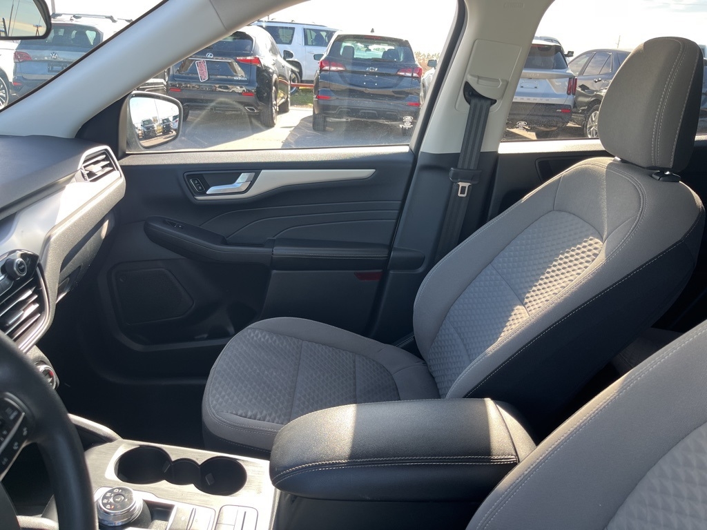 Ford Escape Hybrid  2021