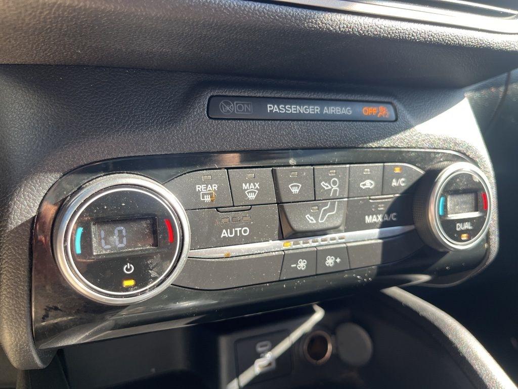 Ford Escape Hybrid  2021