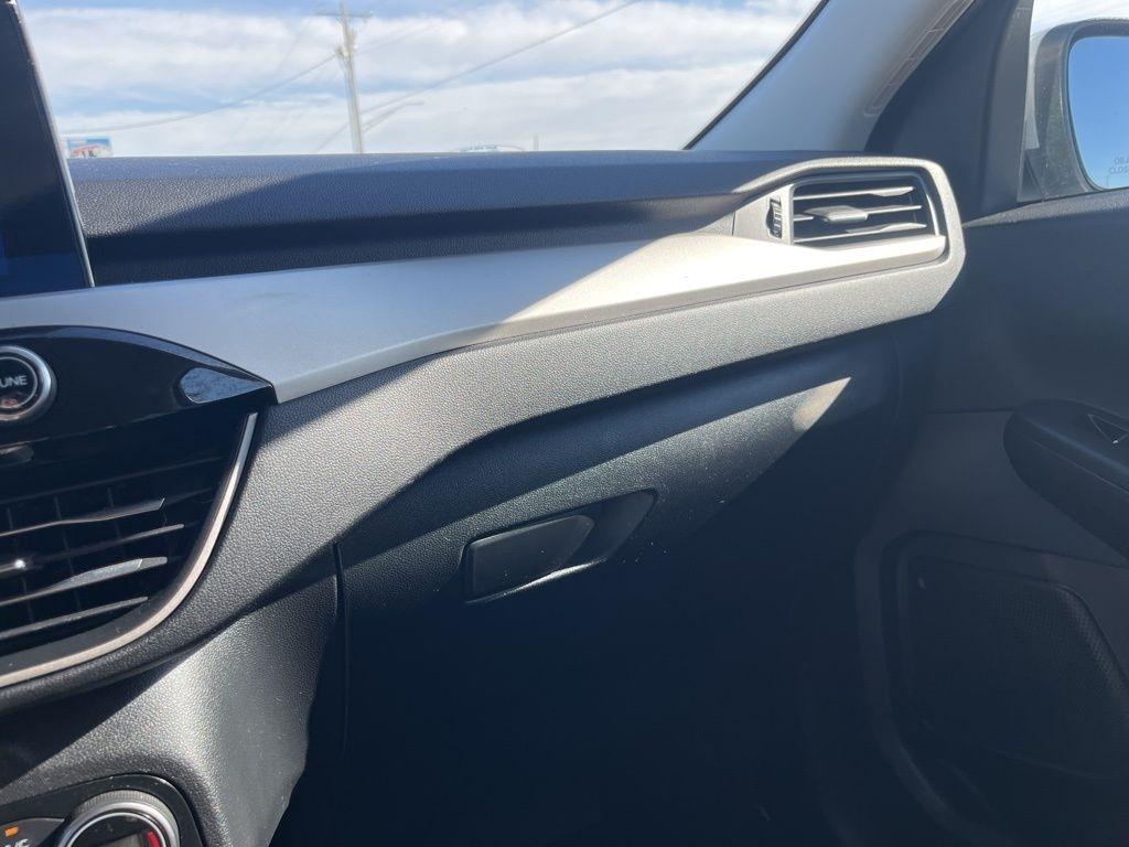 Ford Escape Hybrid  2021