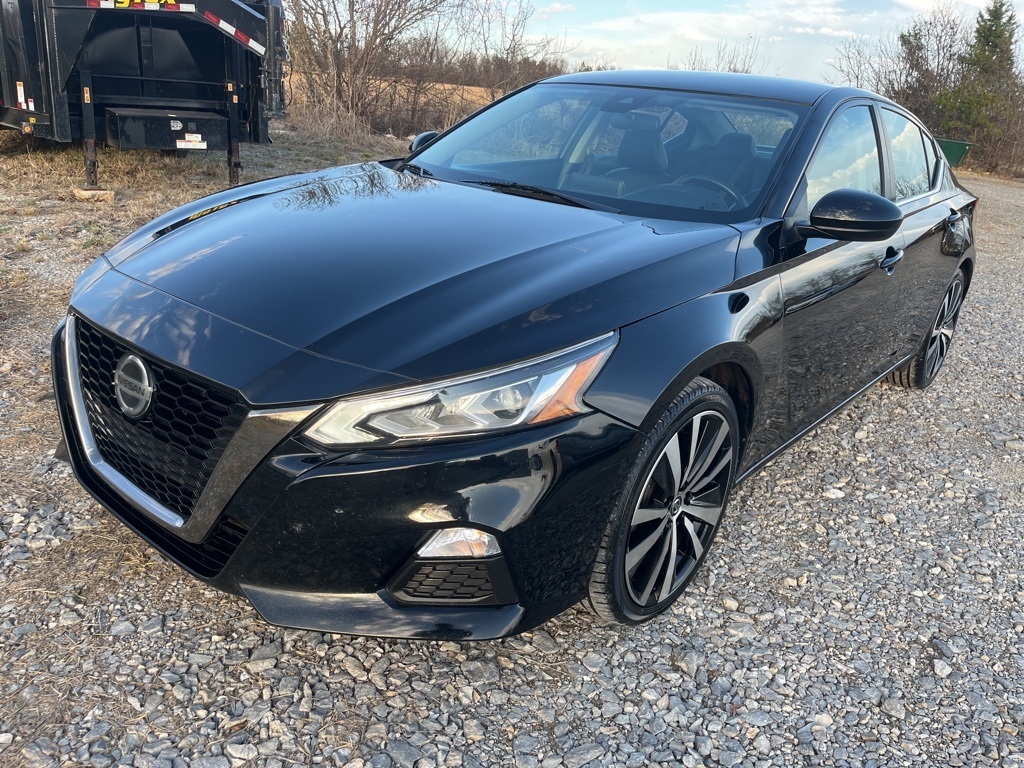 Nissan Altima  2021