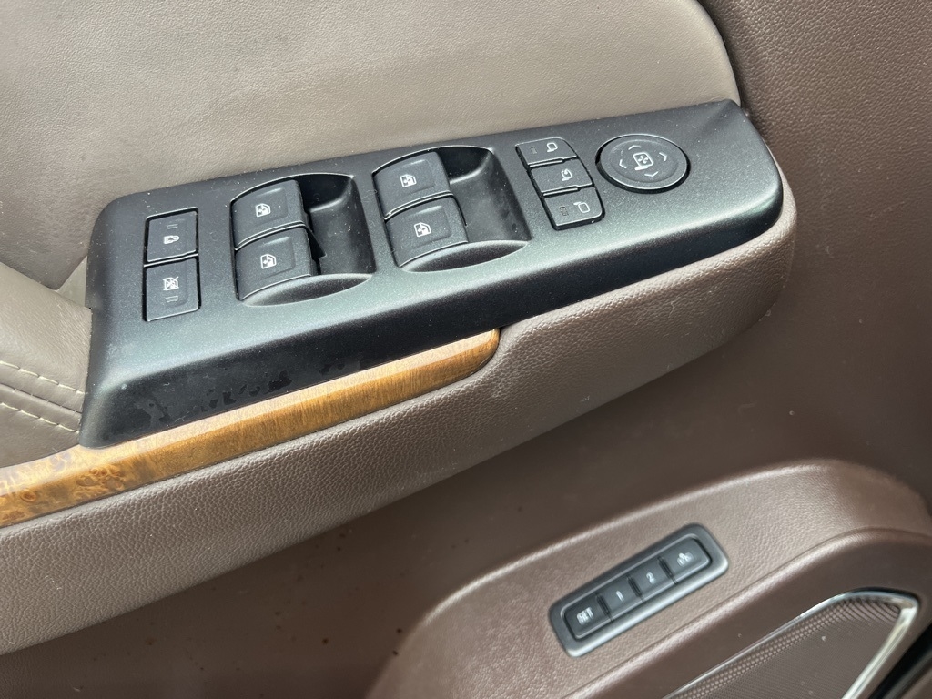 GMC Yukon Denali  2015