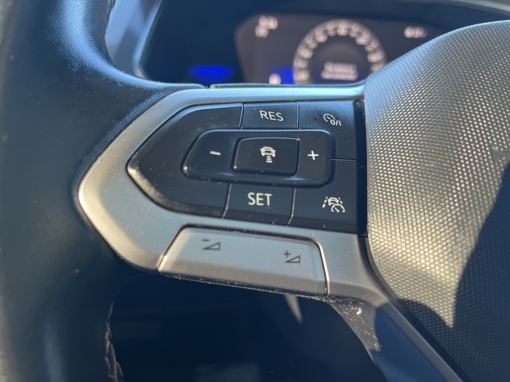 Volkswagen Tiguan  2022