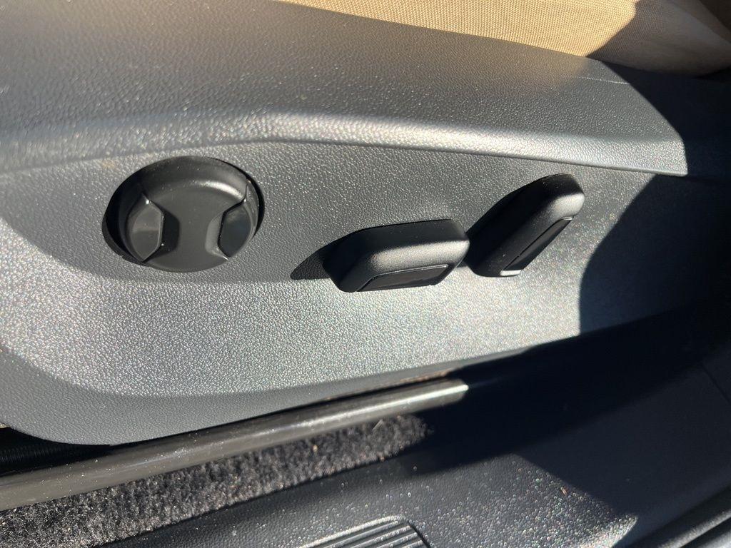 Volkswagen Tiguan  2022