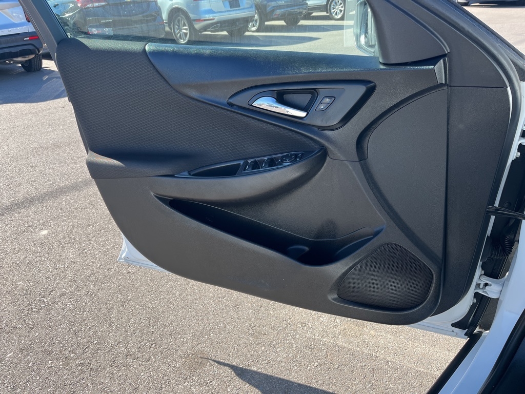 Chevrolet Malibu  2023