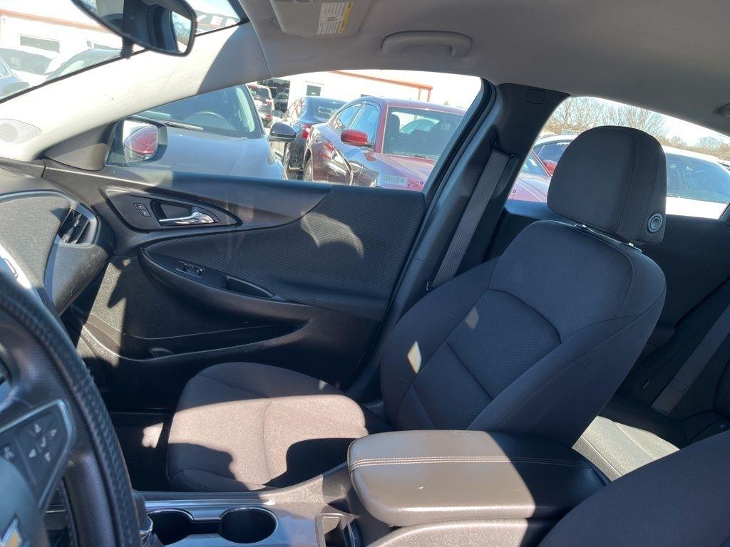 Chevrolet Malibu  2023