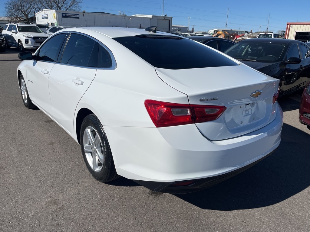 Chevrolet Malibu  2023