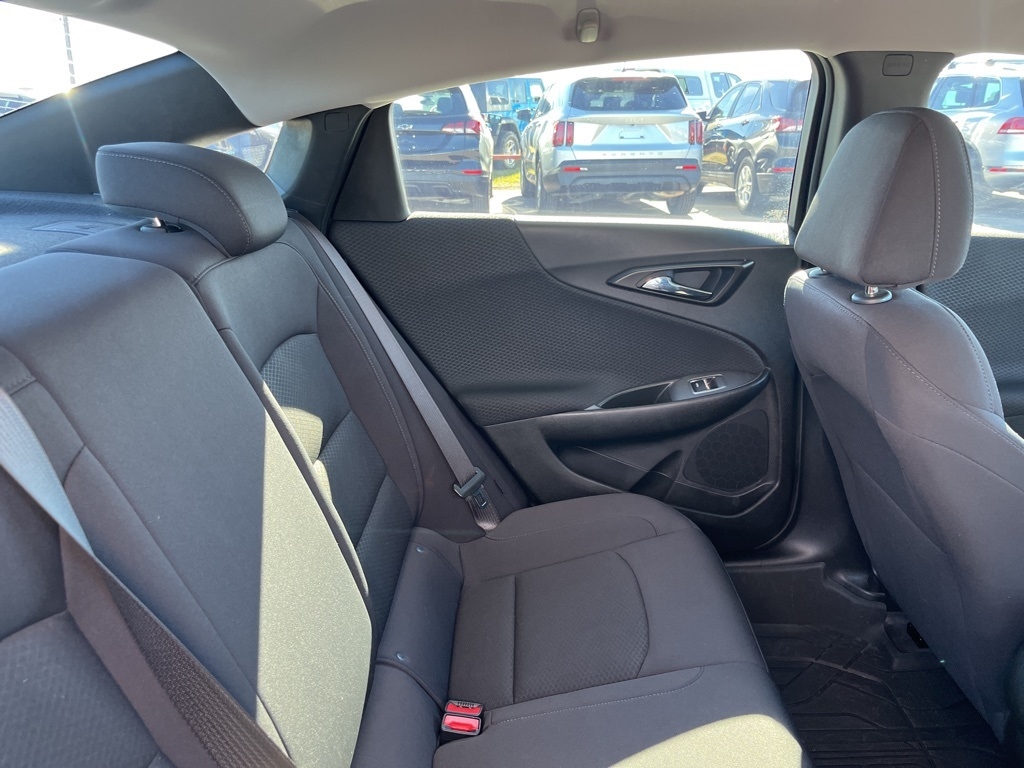 Chevrolet Malibu  2023