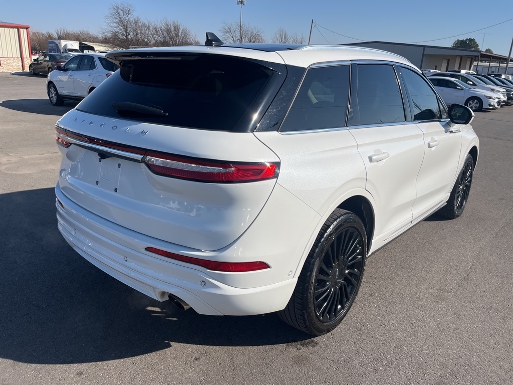 Lincoln Corsair  2021