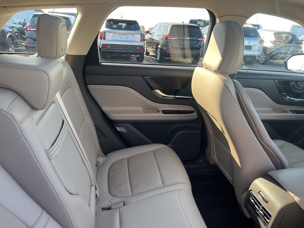 Lincoln Corsair  2021