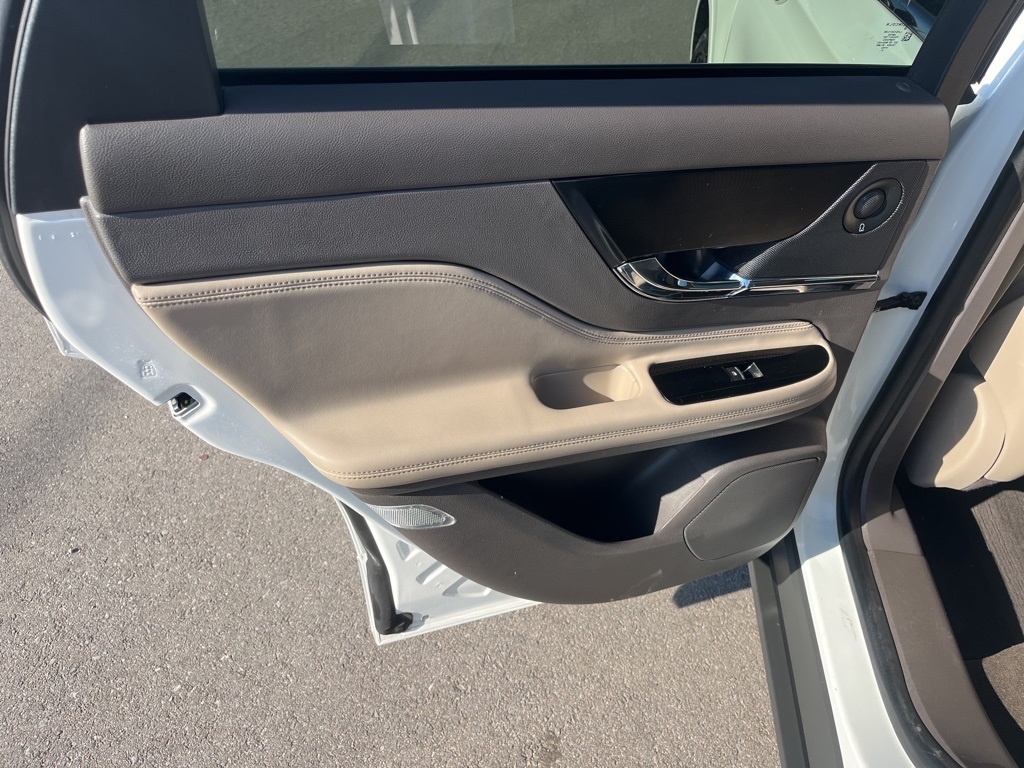 Lincoln Corsair  2021