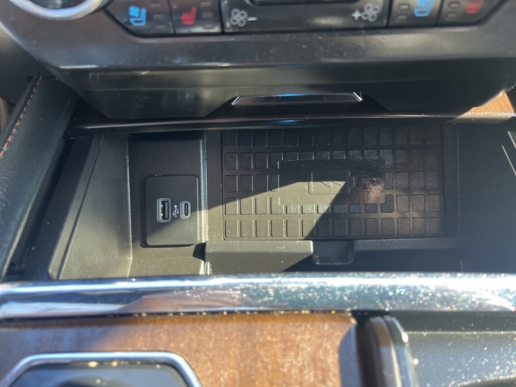 Ford Expedition  2020